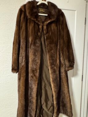 VINTAGE Saga mink fur coat!